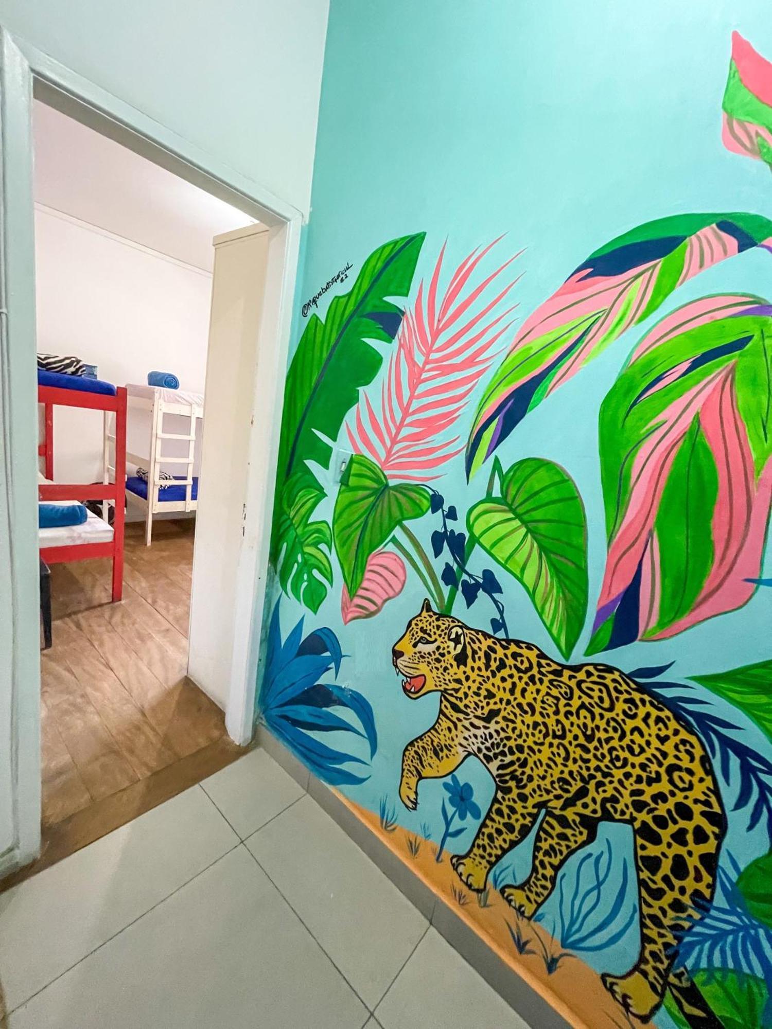 Onca Da Praia Hostel Витория Экстерьер фото