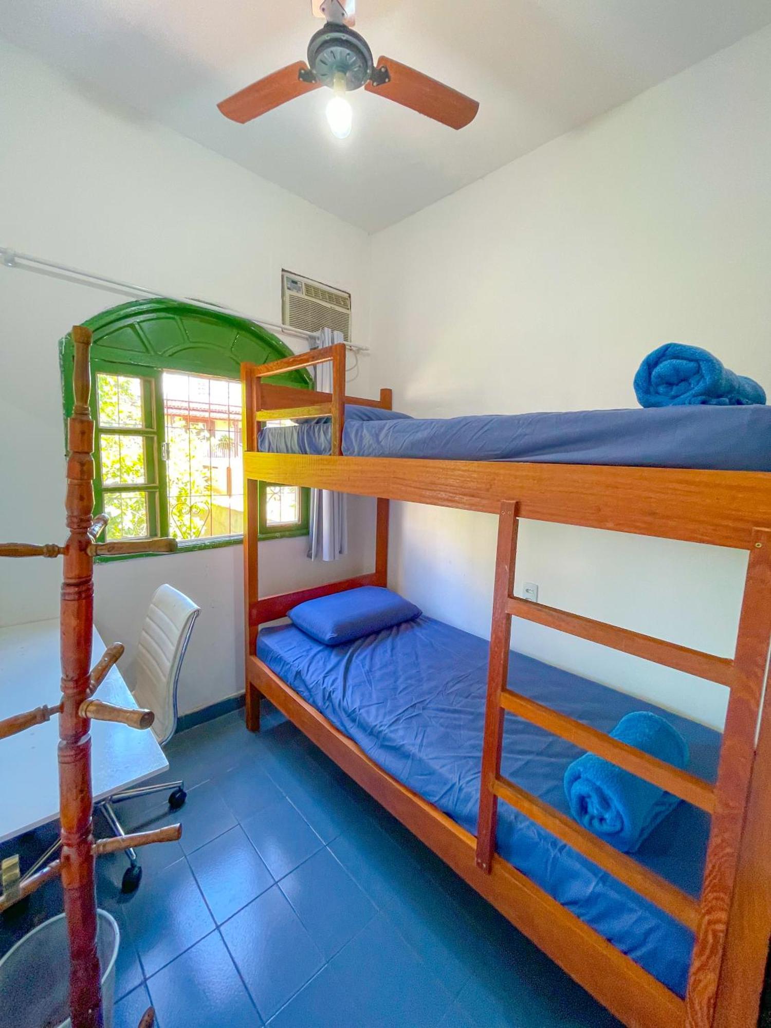 Onca Da Praia Hostel Витория Экстерьер фото