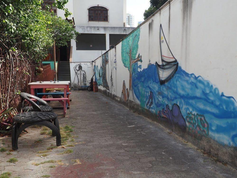 Onca Da Praia Hostel Витория Экстерьер фото